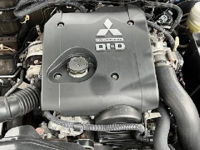 clda auto MITSUBISHI   2.5 L DID 178 CH DOUBLE CABINE INTENSE   N°2489