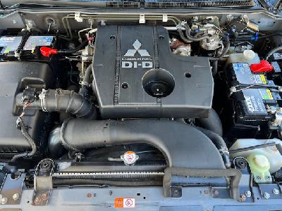 clda auto MITSUBISHI  3.2 L DID INSTYLE BVA 190 CH 5p, 7pl, N°2561