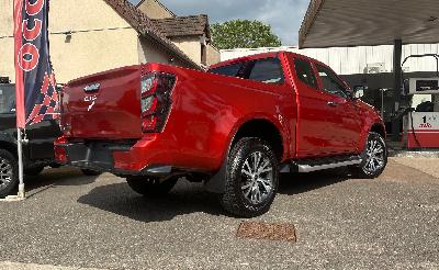 clda auto ISUZU  N60  F  PLUS 1.9 L DDI SPACE CAB BVA