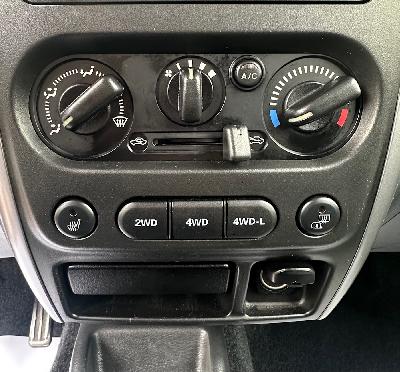 clda auto SUZUKI  1.3 L VVTI STYLE 4WD 4 PLACES E85