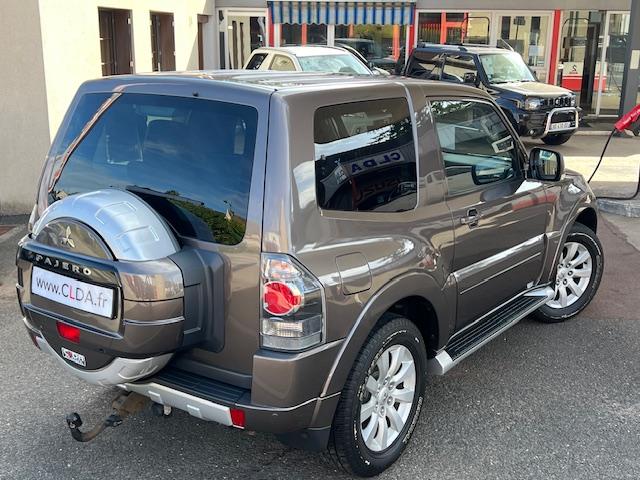 CLDA automobiles MITSUBISHI  3.2 L DID INTENSE BVA 200CH 3portes, 5 places N°2599