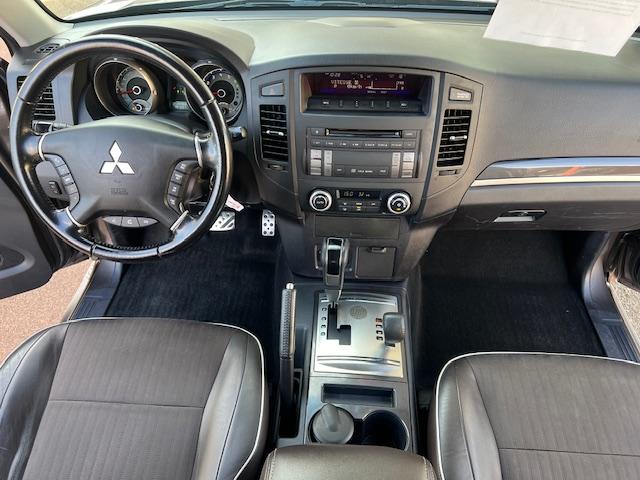 CLDA automobiles MITSUBISHI  3.2 L DID INTENSE BVA 200CH 3portes, 5 places N°2599