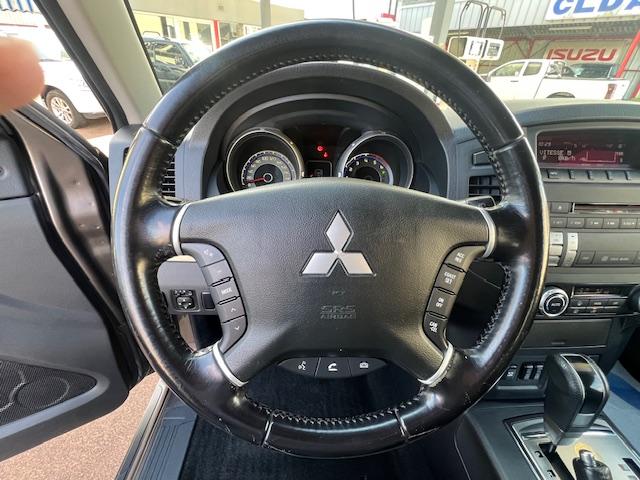 CLDA automobiles MITSUBISHI  3.2 L DID INTENSE BVA 200CH 3portes, 5 places N°2599