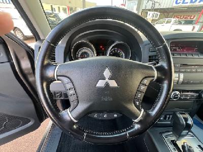 clda auto MITSUBISHI  3.2 L DID INTENSE BVA 200CH 3portes, 5 places N°2599