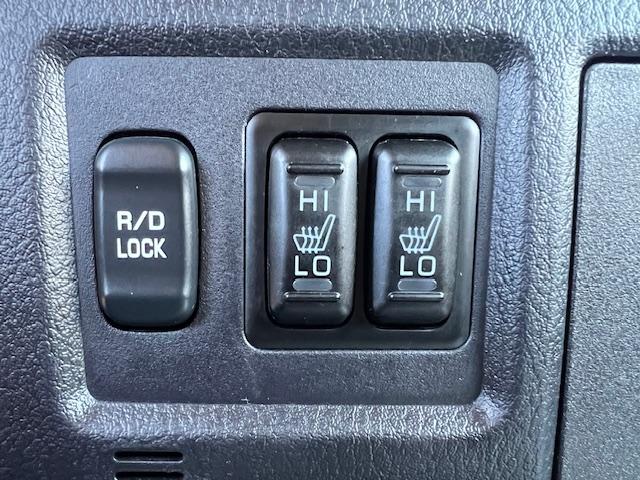 CLDA automobiles MITSUBISHI  3.2 L DID INTENSE BVA 200CH 3portes, 5 places N°2599