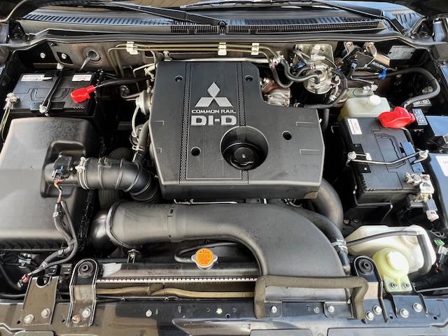 CLDA automobiles MITSUBISHI  3.2 L DID INTENSE BVA 200CH 3portes, 5 places N°2599