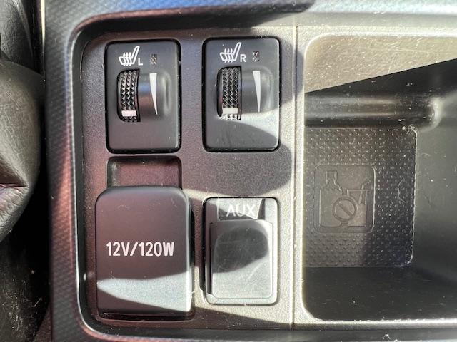 CLDA automobiles TOYOTA   3.0L KDJ150 VXE BVA 5P 190 ch N°2606