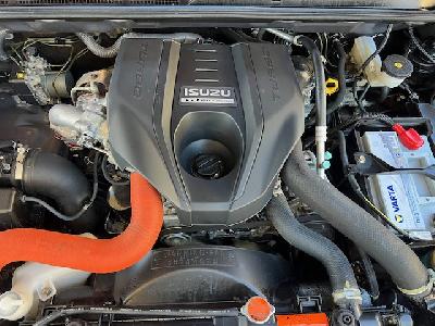 clda auto ISUZU  2.5 L BITDI CREW QUASAR BVA  163 CH N°2605