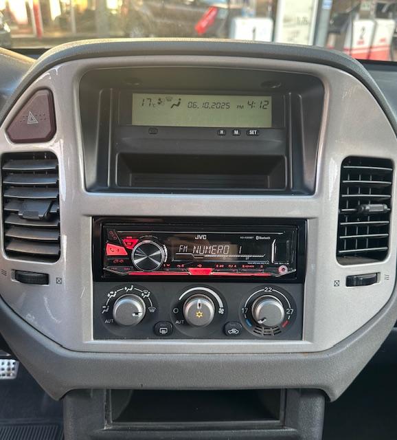 CLDA automobiles MITSUBISHI  3.2 L DID DAKAR 160 CH 5P 7PL BV5 N°2613