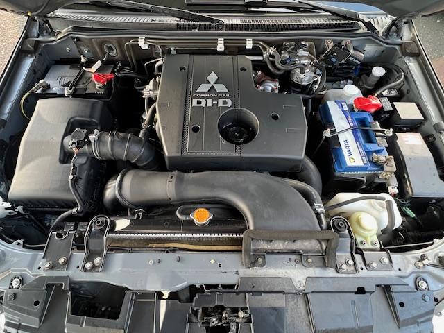 CLDA automobiles MITSUBISHI  3.2 L DID INVITE BV5 200 CH N°2616