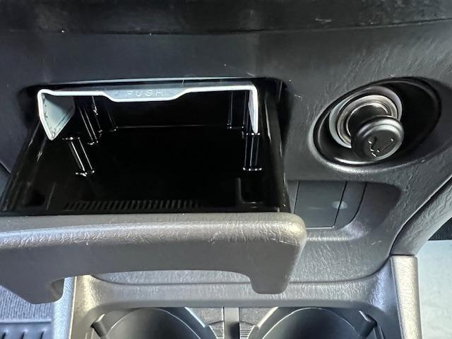 CLDA automobiles TOYOTA   2.0 L VVTI 4WD BVA 3P N°2620