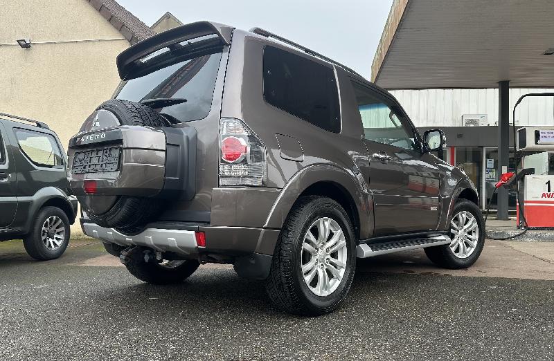 CLDA automobiles MITSUBISHI  3.2 L DID INSTYLE BVA EDITION 30 3P