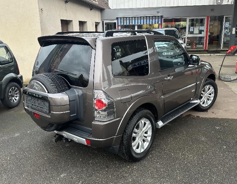 CLDA automobiles MITSUBISHI  3.2 L DID INSTYLE BVA EDITION 30 3P