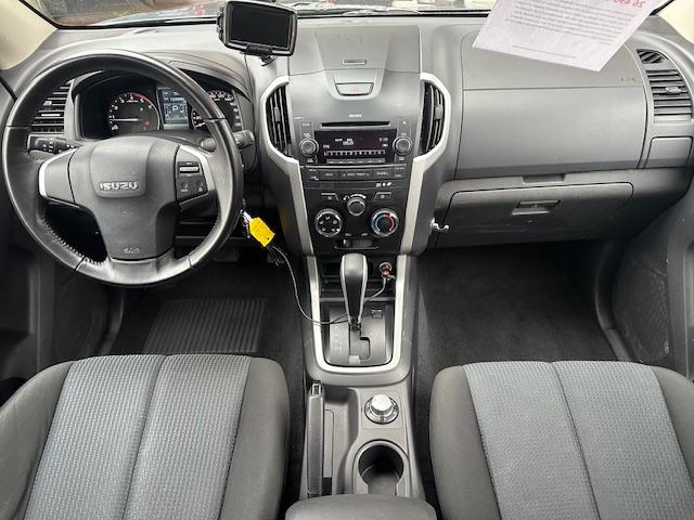 CLDA automobiles ISUZU  2.5 L BITDI CREW SOLAR BVA 163CH N°2628