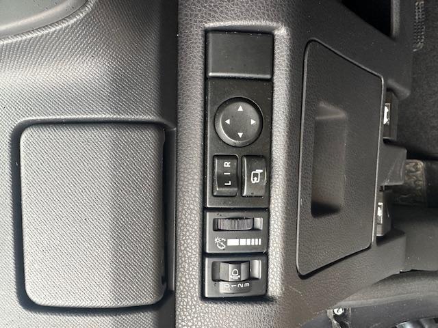 CLDA automobiles ISUZU  2.5 L BITDI CREW SOLAR BVA 163CH N°2628