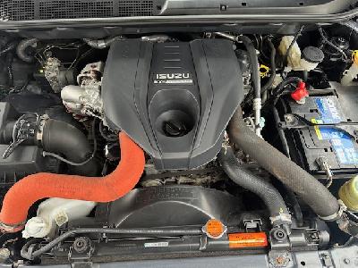 clda auto ISUZU  2.5 L BITDI CREW SOLAR BVA 163CH N°2628