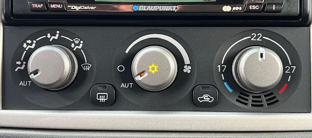 CLDA automobiles MITSUBISHI  3,2 DID DAKAR, BVA, 5 portes N°2632