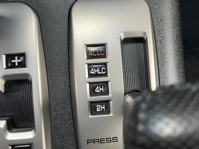 CLDA automobiles MITSUBISHI  3,2 DID DAKAR, BVA, 5 portes N°2632