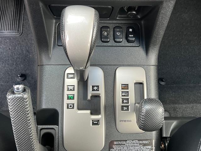 CLDA automobiles MITSUBISHI  3,2 DID DAKAR, BVA, 5 portes N°2632