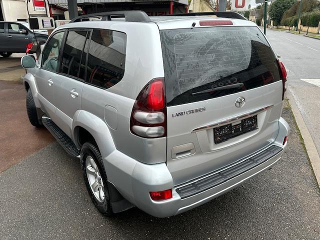 CLDA automobiles TOYOTA  3.0 L  KDJ 120 VXV BVA 5P N°2634