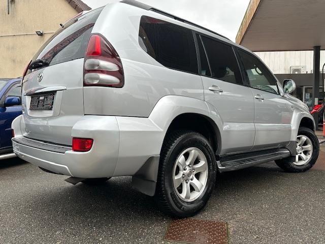 CLDA automobiles TOYOTA  3.0 L  KDJ 120 VXV BVA 5P N°2634