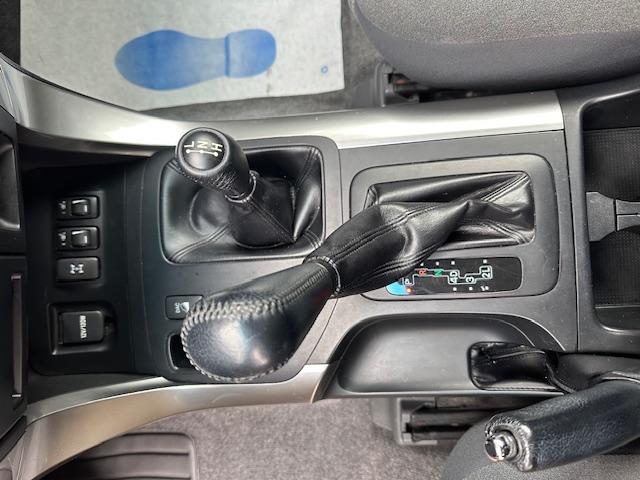 CLDA automobiles TOYOTA  3.0 L  KDJ 120 VXV BVA 5P N°2634