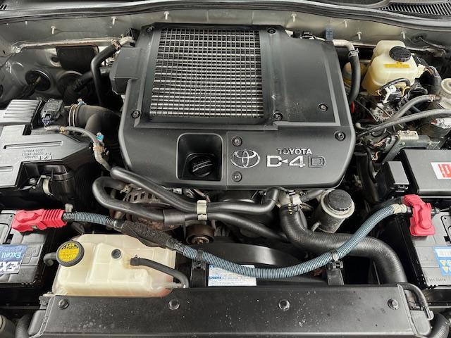 CLDA automobiles TOYOTA  3.0 L  KDJ 120 VXV BVA 5P N°2634
