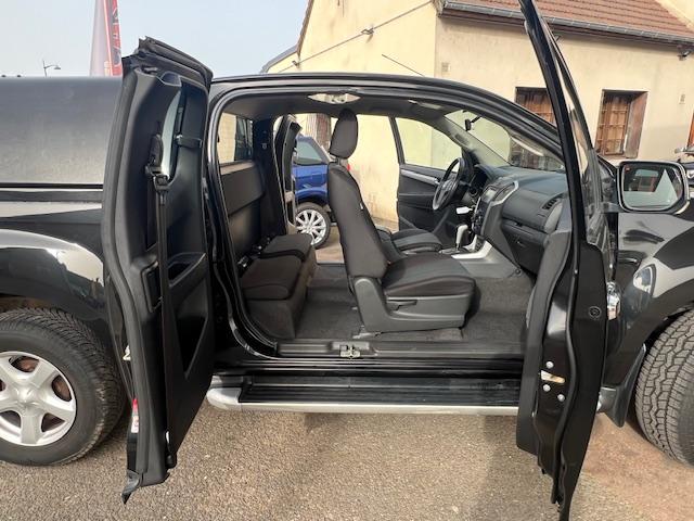 CLDA automobiles ISUZU  SPACE CAB SOLAR PLUS BVA 2,5LBiTDI, 163 CH N°2630