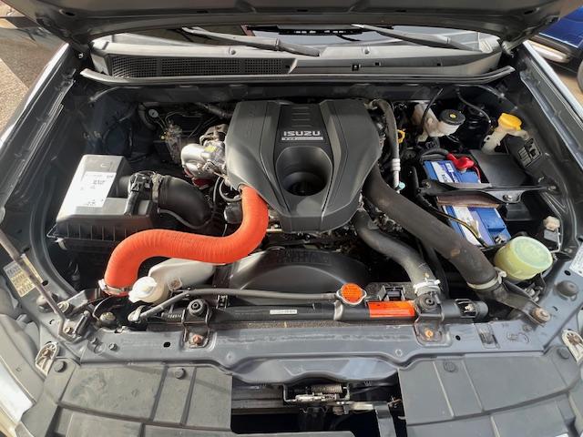 CLDA automobiles ISUZU  SPACE CAB SOLAR PLUS BVA 2,5LBiTDI, 163 CH N°2630