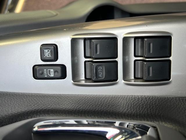 CLDA automobiles TOYOTA   3.0 L D4D INVINCIBLE DOUBLE CAB BV5 N°2636