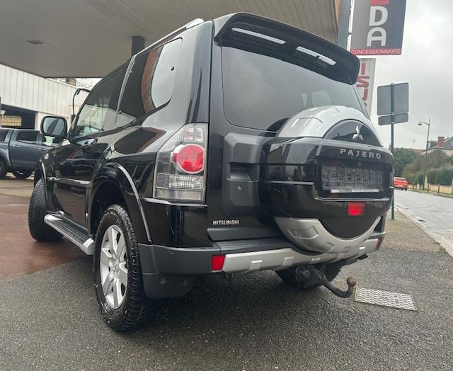 CLDA automobiles MITSUBISHI   3.2 L DID INTENSE 3P BV5 N°2627