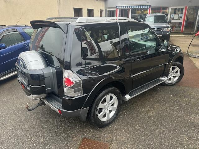 CLDA automobiles MITSUBISHI   3.2 L DID INTENSE 3P BV5 N°2627