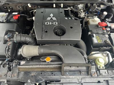 clda auto MITSUBISHI   3.2 L DID INTENSE 3P BV5 N°2627