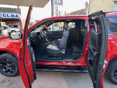 clda auto ISUZU  DDI 164 SPACE NITRO SPORT BVA N°2637