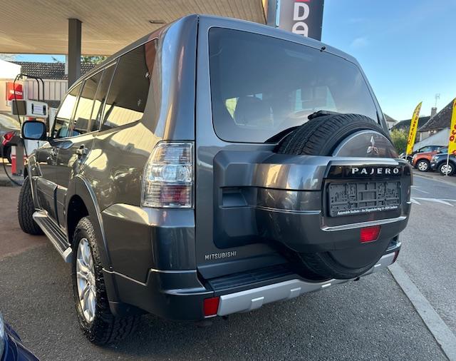 CLDA automobiles MITSUBISHI   3.2 L DID INTENSE  200CH 5P BV5 N°2639