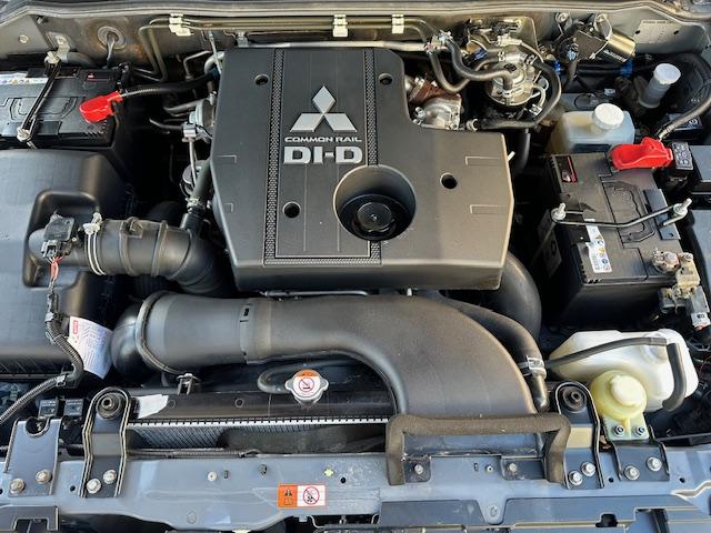 CLDA automobiles MITSUBISHI   3.2 L DID INTENSE  200CH 5P BV5 N°2639