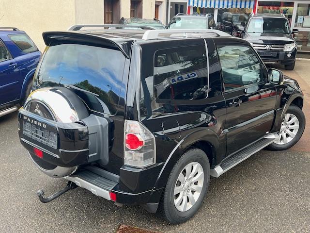 CLDA automobiles MITSUBISHI   3,2 DID INSTYLE BVA 200CH 3P 5PL N°2644