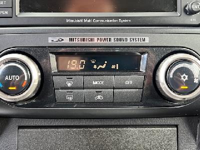 clda auto MITSUBISHI   3,2 DID INSTYLE BVA 200CH 3P 5PL N°2644