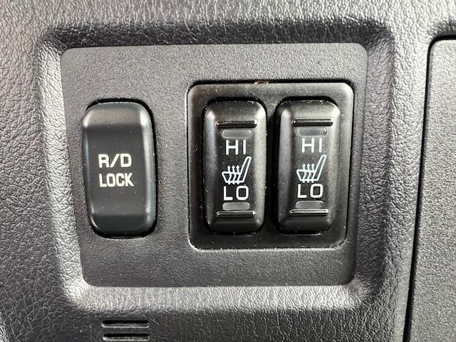 CLDA automobiles MITSUBISHI   3,2 DID INSTYLE BVA 200CH 3P 5PL N°2644