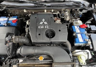 clda auto MITSUBISHI   3,2 DID INSTYLE BVA 200CH 3P 5PL N°2644