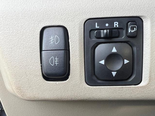 CLDA automobiles MITSUBISHI  3.2 L DID INSTYLE BVA 170CH 5P 7pl N°2646