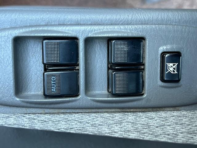 CLDA automobiles FORD  2.5 L TDCI Double Cabine XLT N°2643