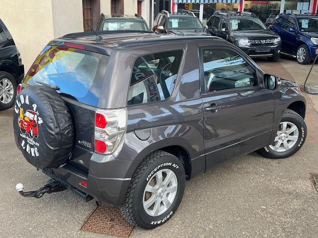 CLDA automobiles SUZUKI  1.6 L JLX 4WD INTEGRAL BV5 N°2641