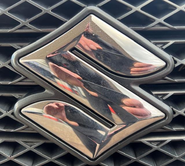 CLDA automobiles SUZUKI  1.6 L JLX 4WD INTEGRAL BV5 N°2641