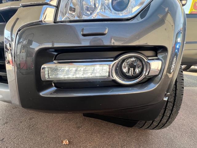 CLDA automobiles MITSUBISHI  3.2 L DID INSTYLE BVA 200 CH 3P N°