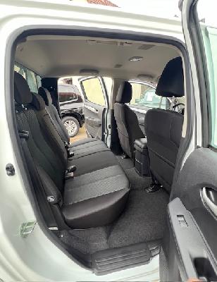 clda auto ISUZU   1.9 L DDI CREW SOLAR BVA DBLE CAB N°2647