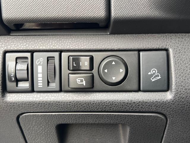 CLDA automobiles ISUZU   1.9 L DDI CREW SOLAR BVA DBLE CAB N°2647