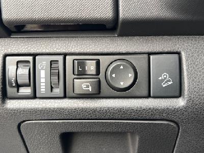 clda auto ISUZU   1.9 L DDI CREW SOLAR BVA DBLE CAB N°2647