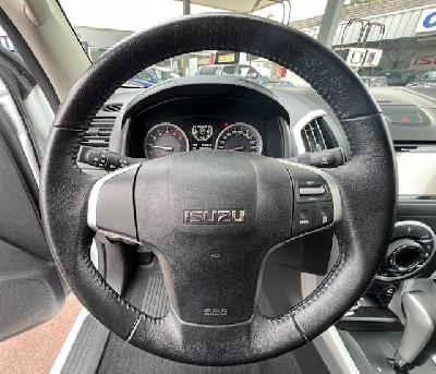 clda auto ISUZU   1.9 L DDI CREW SOLAR BVA DBLE CAB N°2647