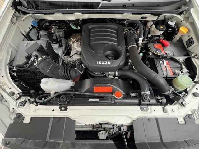 CLDA automobiles ISUZU   1.9 L DDI CREW SOLAR BVA DBLE CAB N°2647